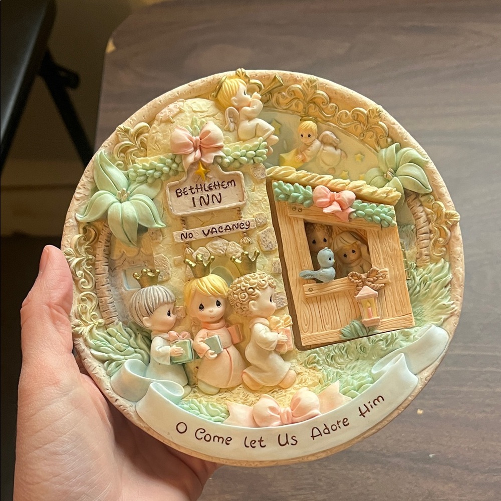 Nativity Scene Decorative Plate